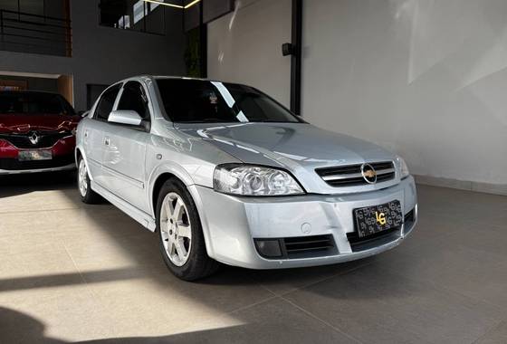CHEVROLET ASTRA 2.0 MPFI ADVANTAGE 8V FLEX 4P MANUAL CHEVROLET ASTRA 2.0 MPFI ADVANTAGE 8V FLEX 4P MANUAL